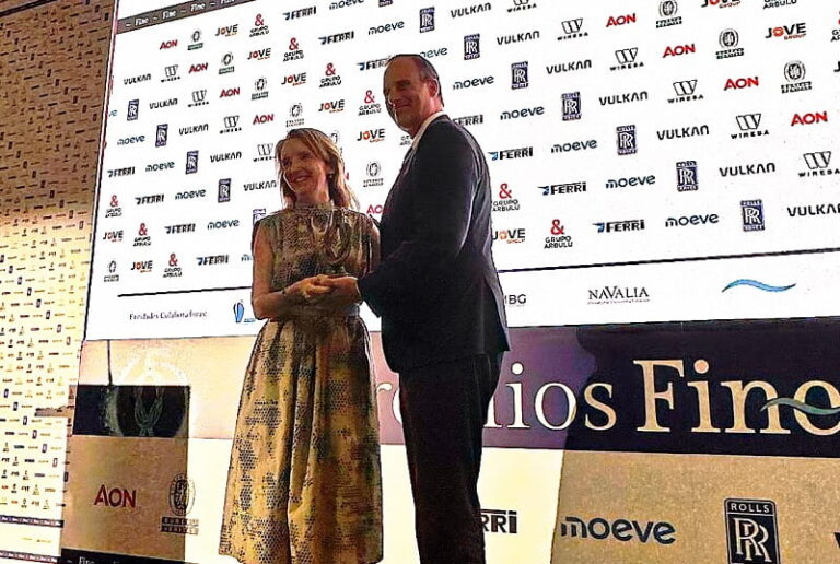 El Puerto de Vigo recibe uno de los grandes premios del sector marítimo internacional en plena celebración de Navalia