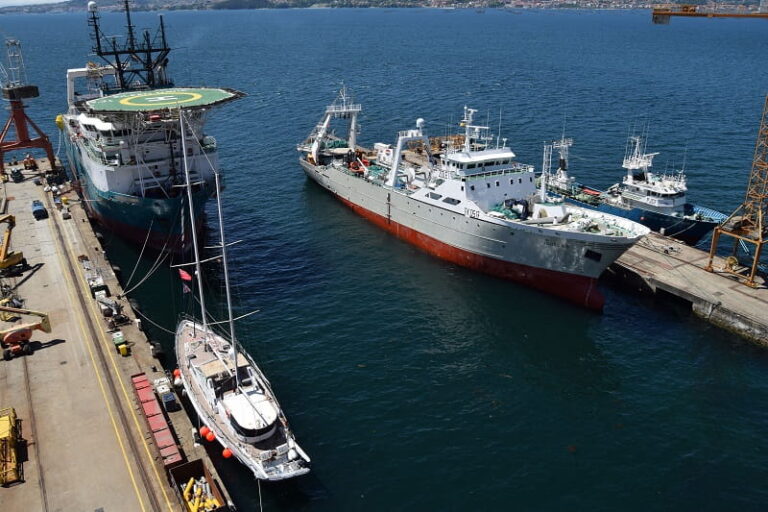 San Enrique acelera sus inversiones mientras llena sus muelles con tres grandes reparaciones navales