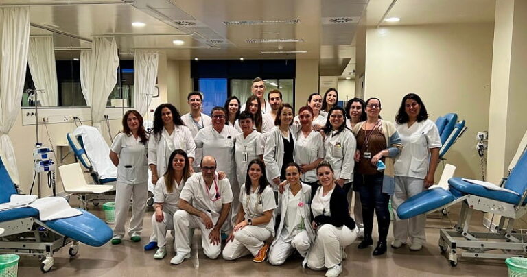 El Álvaro Cunqueiro transforma su Hospital de Día Oncohematológico para reducir esperas y mejorar la atención a 150 pacientes diarios