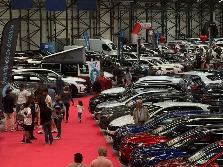La Feria del Coche de Ocasión de Vigo supera las expectativas y apunta a convertirse en una cita de referencia