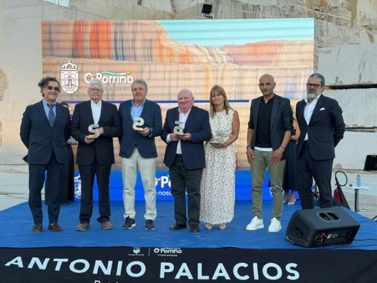 César Portela recibe el Premio Antonio Palacios de Arquitectura en Piedra en la Stone Gala 2026