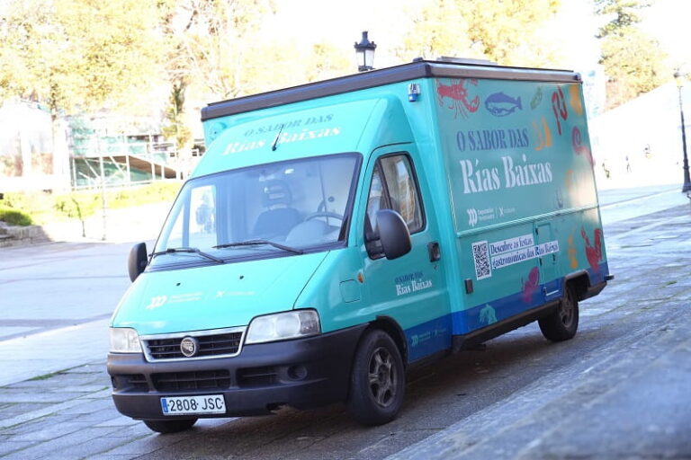 Las food trucks de la Diputación reparten 73.000 tapas y promocionan las grandes fiestas gastronómicas de Pontevedra
