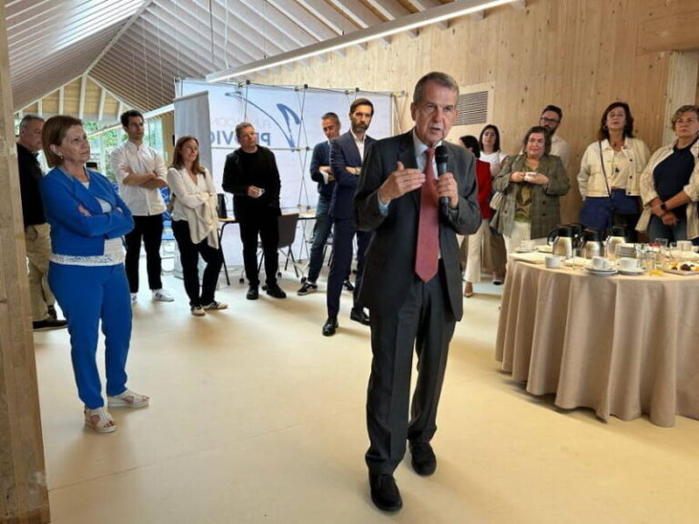 Caballero reafirma el apoyo municipal al sector audiovisual para posicionar a Vigo en la vanguardia europea