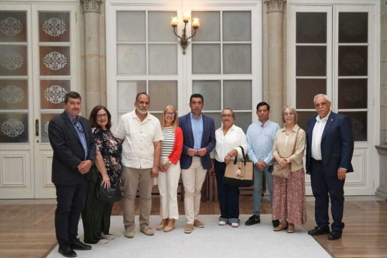 Luis López compromete diante dos colectivos de venezolanos da provincia a axuda da Deputación para apoiar os afectados polos terremotos