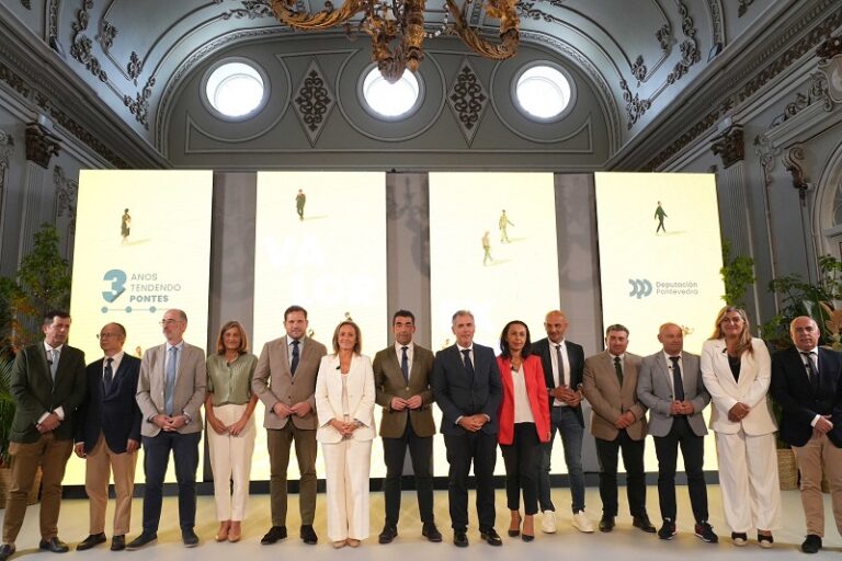 Luis López reivindica tres años de gestión con más de 2.000 obras y 600 millones movilizados en la provincia de Pontevedra