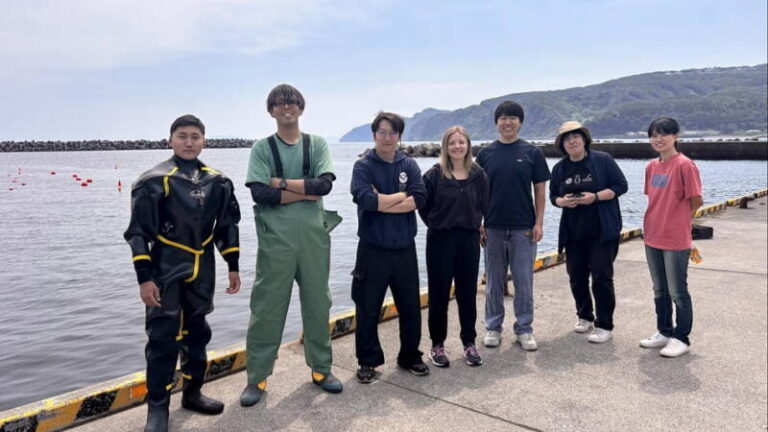 Una investigadora de Vigo estudia en Japón nuevas soluciones frente a las mareas rojas