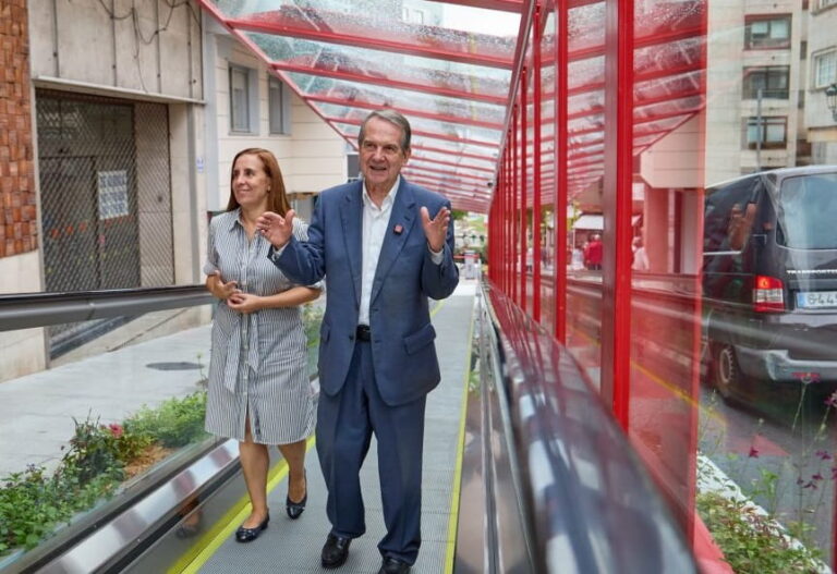 Vigo estrena este jueves las nuevas rampas mecánicas de Pintor Colmeiro