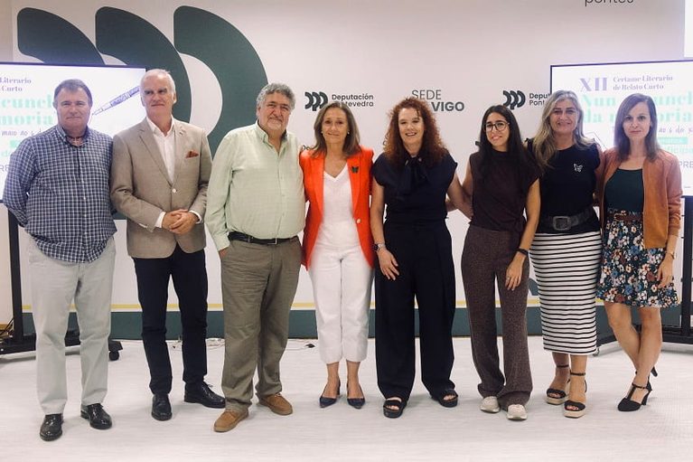 José Luis Cabañas y María Dolores Veiga reciben en Vigo los premios del certamen ‘Nun recuncho da memoria’