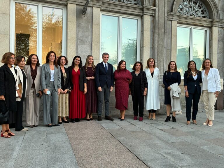 Rueda reivindica en Vigo el talento femenino como motor de una Galicia más competitiva