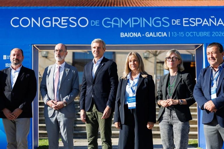Los campings gallegos superan los 350.000 viajeros en 2026 y reúnen al sector en Baiona