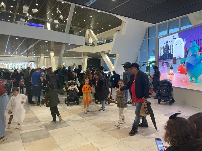 Vialia Vigo se vuelca con Halloween: talleres, pintacaras y un desfile mexicano durante seis días